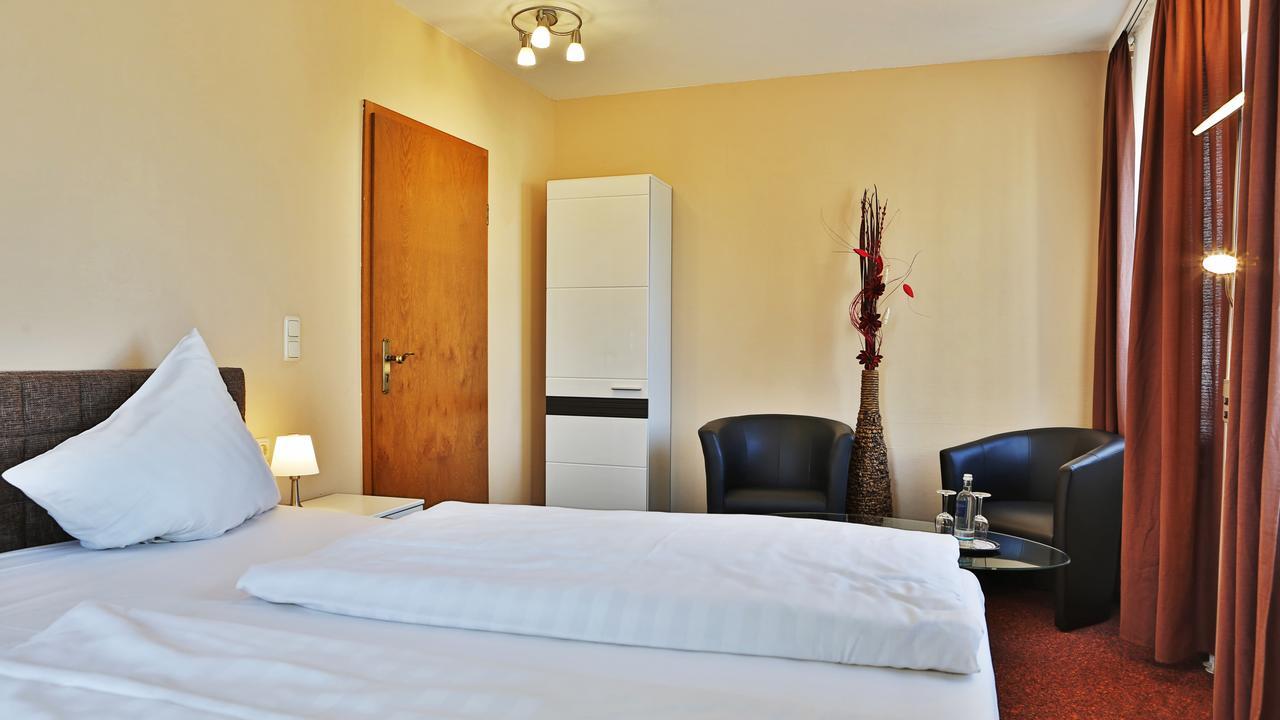 Hotel Am Schloss Alzey Ngoại thất bức ảnh
